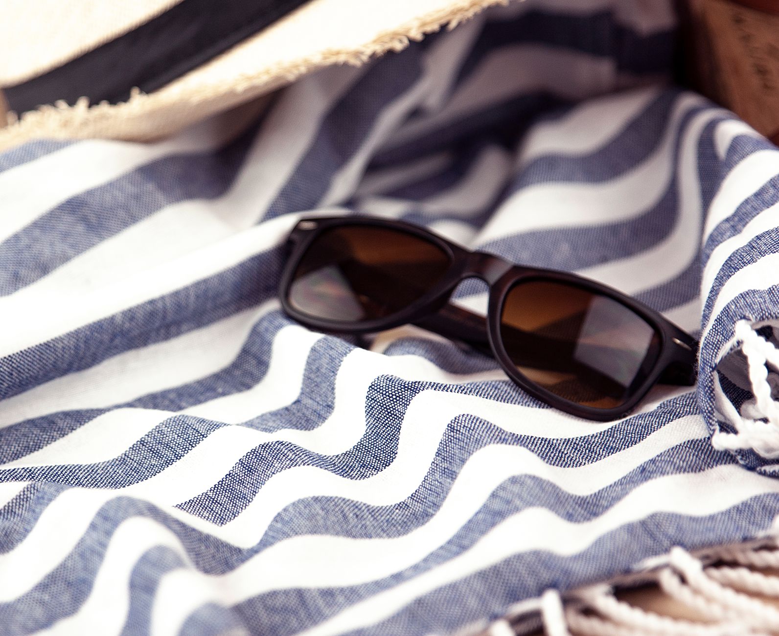 Resort Wear Essentials: Building a Holiday Wardrobe That Actually Works
